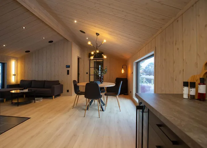 High Standard Close To The Center *