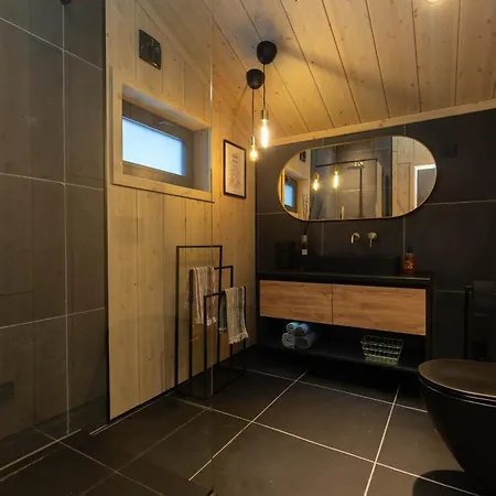High Standard Close To The Center Holiday home *